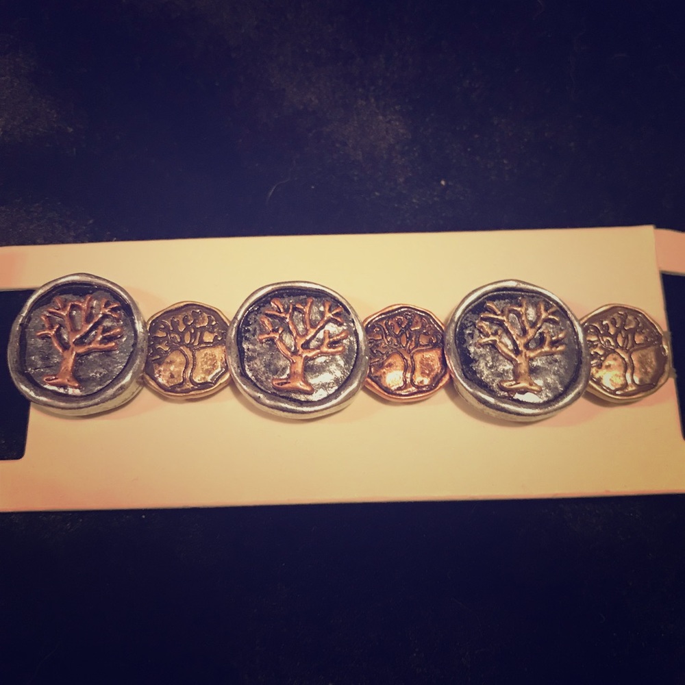 Bracelet